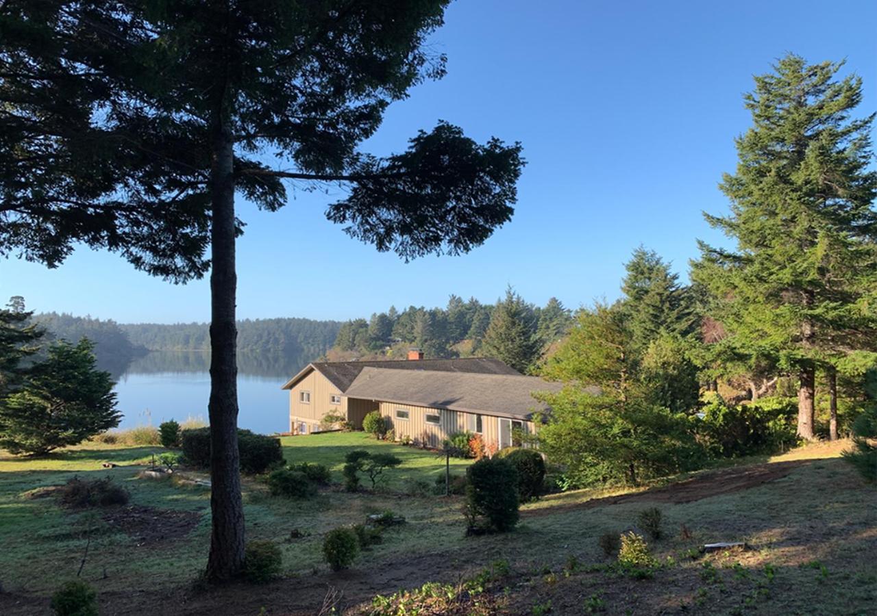 The Redwood Guesthouse At The Floras Lake Getaway Langlois Exterior photo