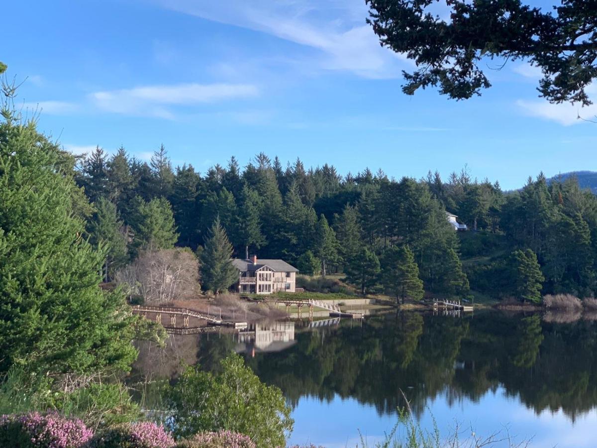 The Redwood Guesthouse At The Floras Lake Getaway Langlois Exterior photo